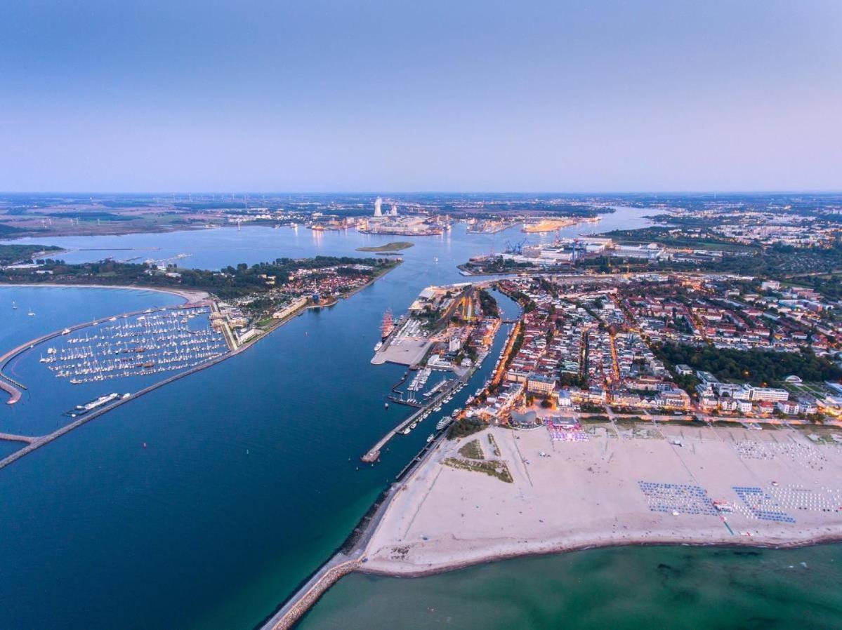 Promenadenblick/Captains-Suite Rostock Exterior photo